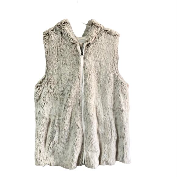 Altar'd State Faux Fur Teddy Hooded Vest Beige Cream Size Medium Zip Closure - Picture 2 of 10